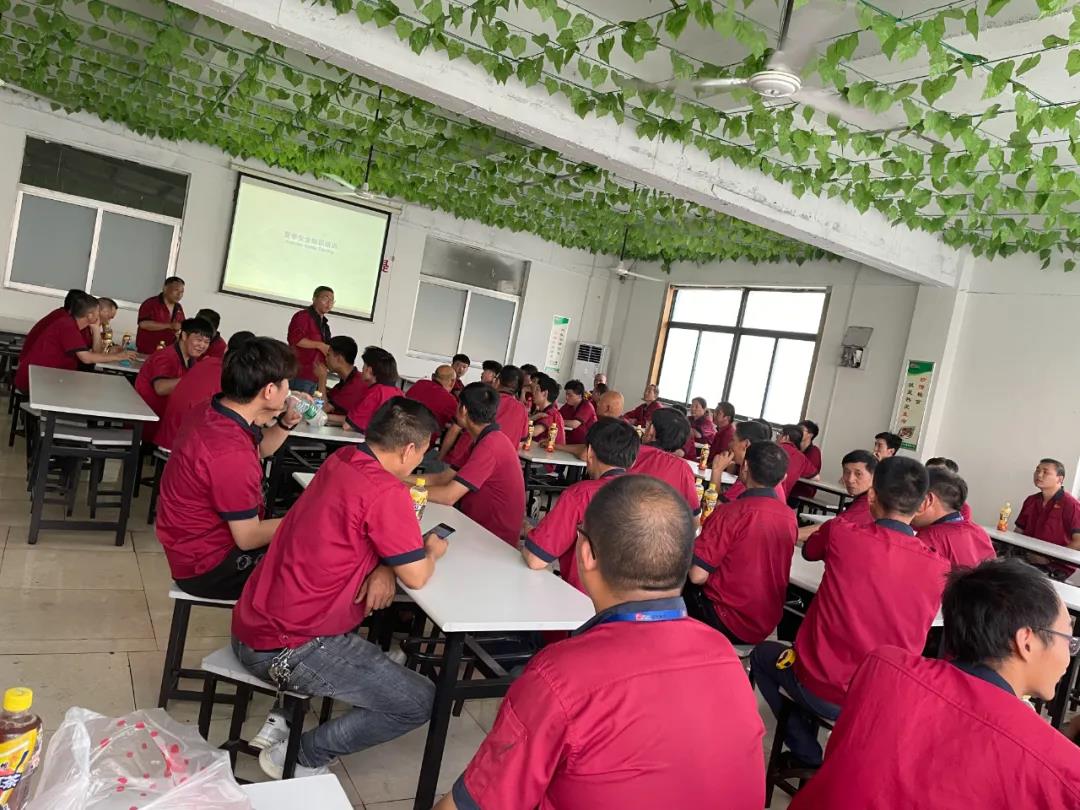 冠科工業(yè)開(kāi)展夏季高溫天氣安全生產(chǎn)專(zhuān)項(xiàng)培訓(xùn) 冠科工業(yè)開(kāi)展夏季高溫天氣安全生產(chǎn)專(zhuān)項(xiàng)培訓(xùn)